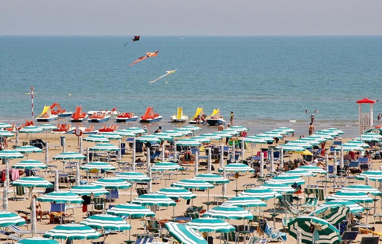 Olaszelmeny Beach Caravans Lignano Sabbiadoro Exterior foto